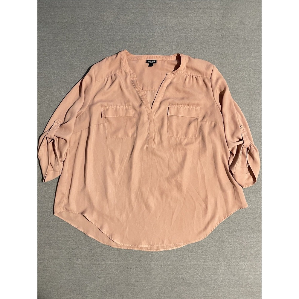 Torrid Harper Blush Pink Blouse Size 2 Lightweight Roll Tab Sleeve Plus‎ Size
